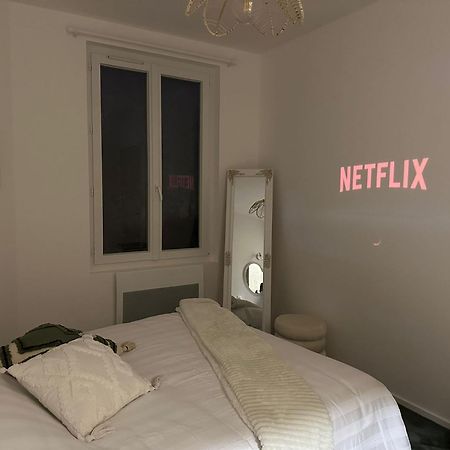 Maison Des Ambans Chambres D'Hotes Hypercentre 200M De La Gare Et Petit Dejeuner Inclus アジャン エクステリア 写真