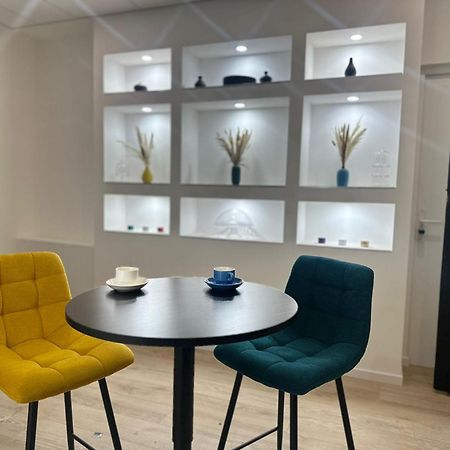Maison Des Ambans Chambres D'Hotes Hypercentre 200M De La Gare Et Petit Dejeuner Inclus アジャン エクステリア 写真
