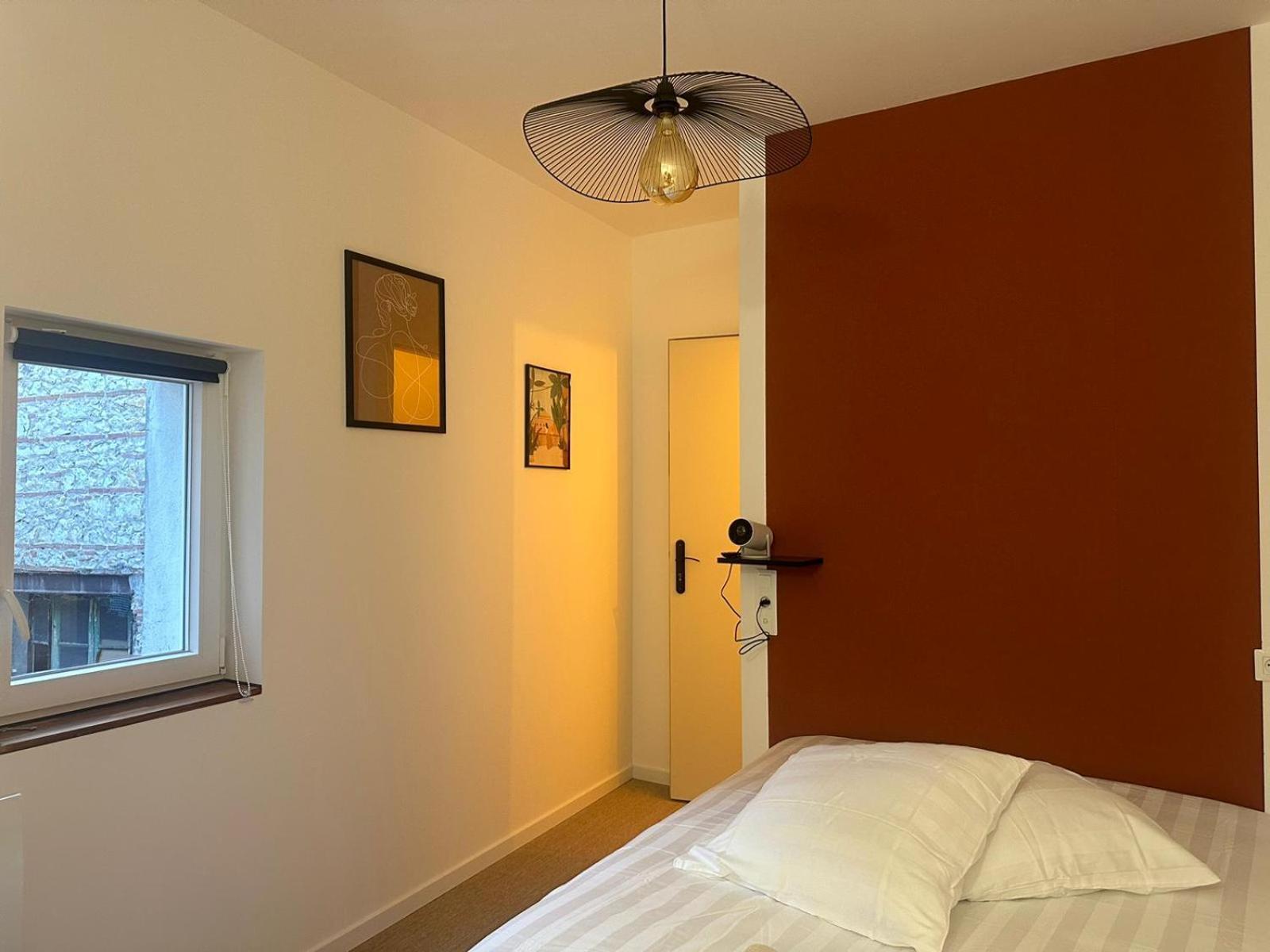 Maison Des Ambans Chambres D'Hotes Hypercentre 200M De La Gare Et Petit Dejeuner Inclus アジャン エクステリア 写真