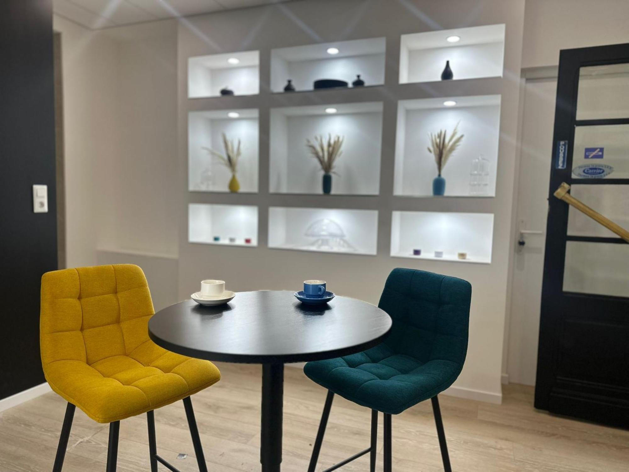 Maison Des Ambans Chambres D'Hotes Hypercentre 200M De La Gare Et Petit Dejeuner Inclus アジャン エクステリア 写真