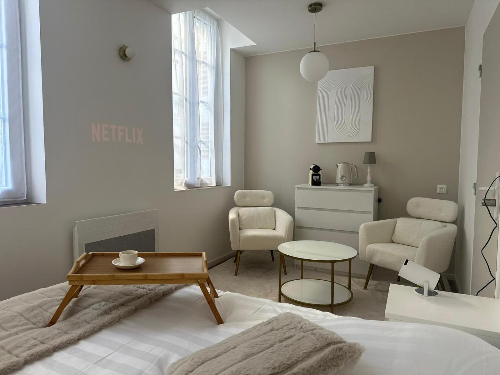 Maison Des Ambans Chambres D'Hotes Hypercentre 200M De La Gare Et Petit Dejeuner Inclus アジャン エクステリア 写真
